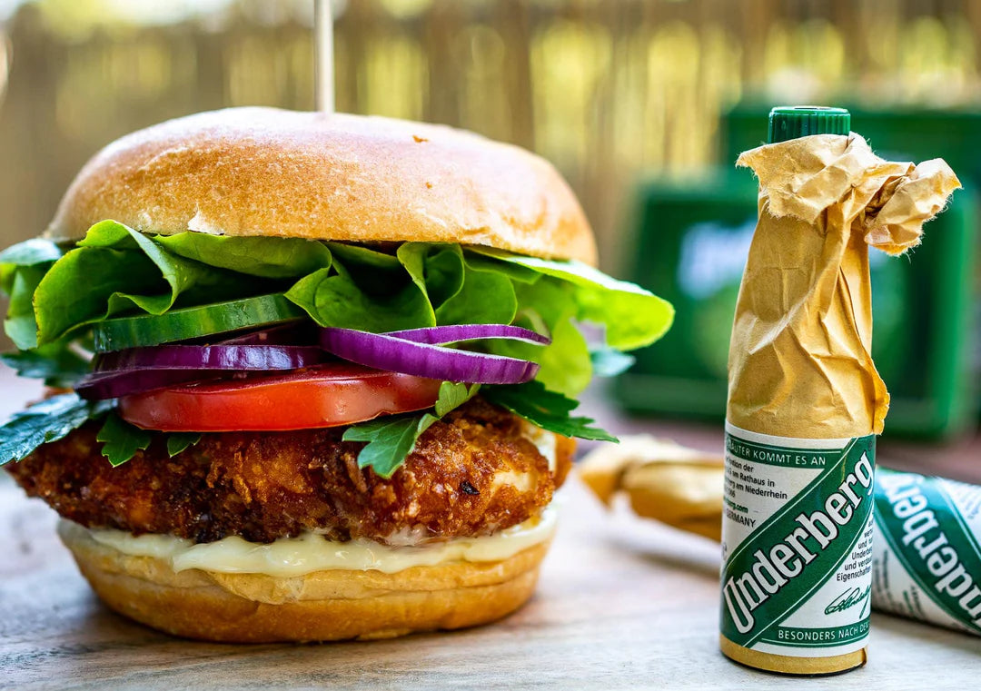 UNDERBERG’S CRISPY CHICKEN BURGER