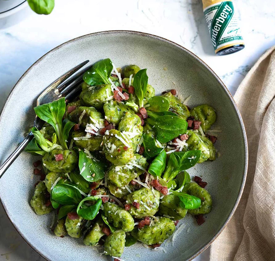 SPINACH GNOCCHI WITH BACON AND LAMB’S LETTUCE