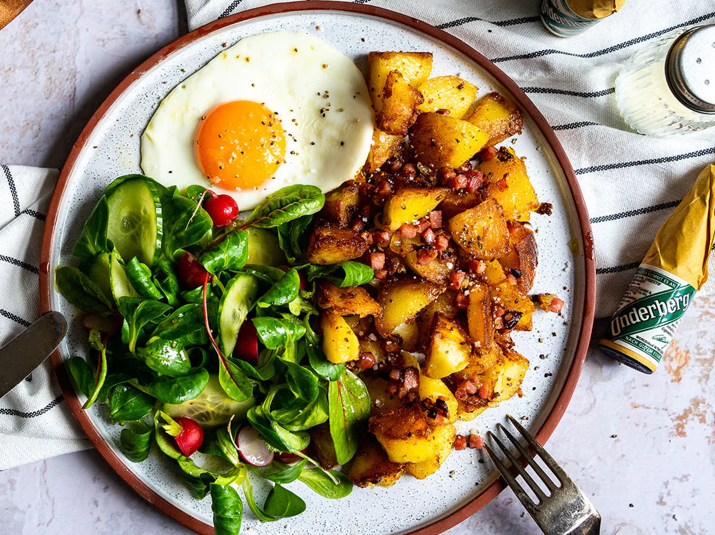 FRIED POTATOES WITH FRIED EGG AND SALAD
