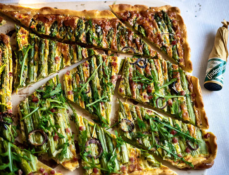 TARTE FLAMBÉE WITH GREEN ASPARAGUS AND BACON